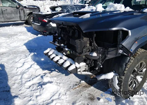 2020 Toyota Tacoma 4Wd Trd Sport z USA, uszkodzony, nr VIN 5TFSZ5AN6LX221605